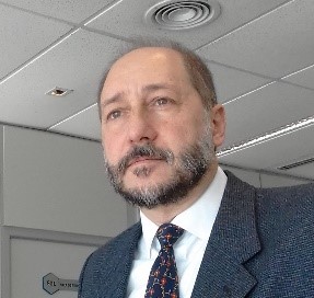 Dr. Hugo Ríos